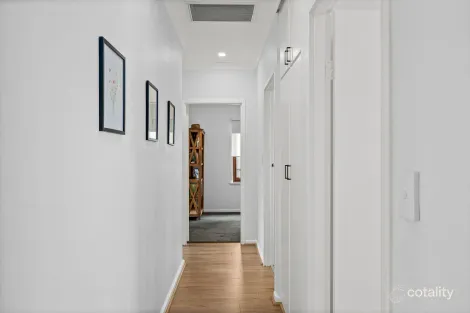 Property photo of 10 Madeira Drive Morphett Vale SA 5162
