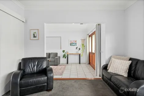 Property photo of 10 Madeira Drive Morphett Vale SA 5162
