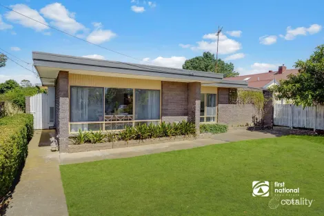 Property photo of 34 Market Road Werribee VIC 3030