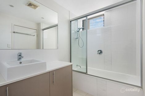 Property photo of 2/209 Given Terrace Paddington QLD 4064