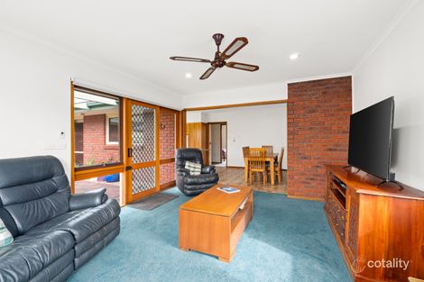 Property photo of 17 Wellington Drive Sale VIC 3850