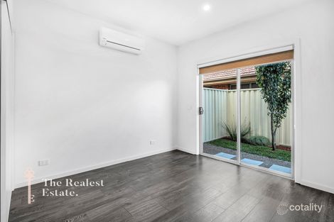 Property photo of 23 Emu Parade Jacana VIC 3047