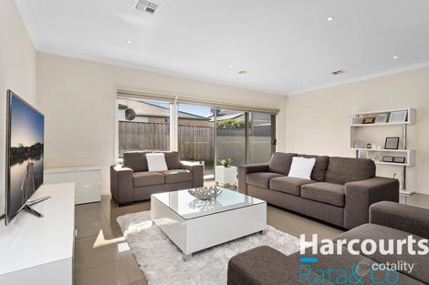Property photo of 8 Stardust Way Wollert VIC 3750