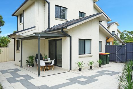 Property photo of 2/18-20 Girraween Road Girraween NSW 2145