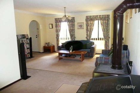 Property photo of 7 Baronet Road Lesmurdie WA 6076