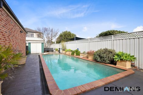 Property photo of 30 Creekwood Drive Voyager Point NSW 2172