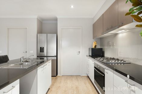 Property photo of 45 Carlyle Crescent Clyde North VIC 3978