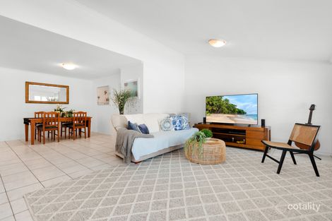 Property photo of 1 Holm Place Carindale QLD 4152