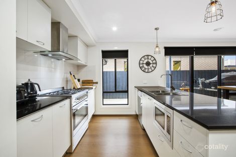 Property photo of 16 Altitude Street Mount Duneed VIC 3217