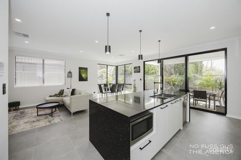 Property photo of 2 Stanton Crescent Greenwood WA 6024