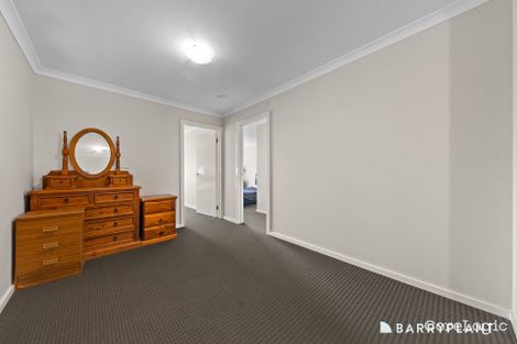 Property photo of 18 Rocket Lane Cranbourne North VIC 3977