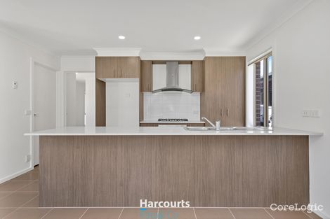 Property photo of 16 Villandry Street Roxburgh Park VIC 3064
