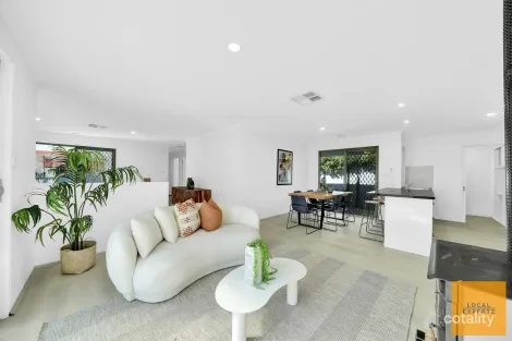 Property photo of 38 Kenswick Drive Hillside VIC 3037