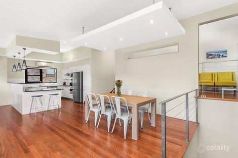 Property photo of 33 Burley Close Illawong NSW 2234