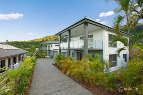 Property photo of 2/9 Rossmann Road Smithfield QLD 4878