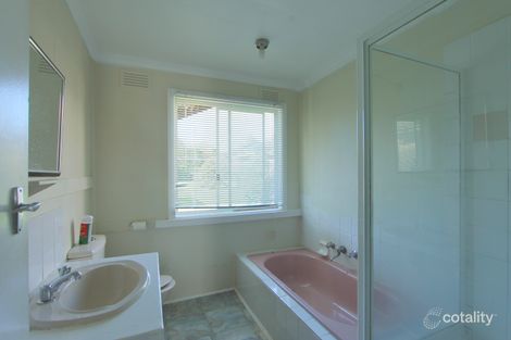 Property photo of 30 Compton Street Reservoir VIC 3073