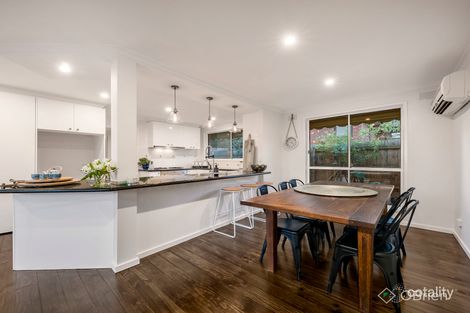 Property photo of 23 Baudelaire Avenue Wantirna VIC 3152