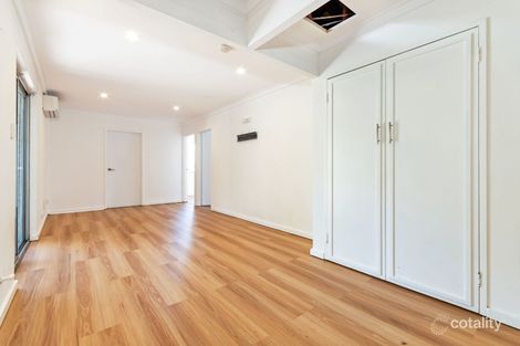 Property photo of 52 Dolphin Way Beldon WA 6027
