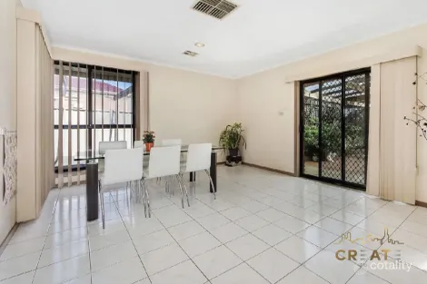 Property photo of 21 Wahgunyah Drive St Albans VIC 3021