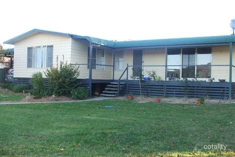 62 John St, Uralla, NSW 2358