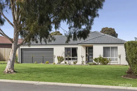17 Pleasant View Ct, Gisborne, VIC 3437