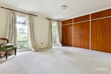 Property photo of 10 Inez Avenue Eltham VIC 3095
