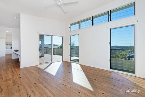 Property photo of 14 St Lucia Place Bonny Hills NSW 2445