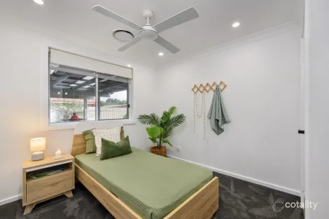 Property photo of 32 Brumby Crescent Emu Heights NSW 2750