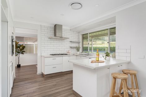 Property photo of 9 Usher Close Abbotsbury NSW 2176