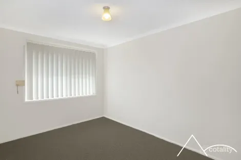 Property photo of 3 Dolomite Place Eagle Vale NSW 2558