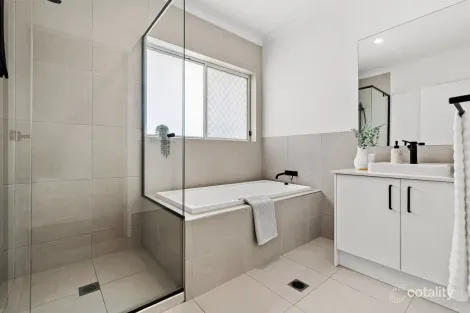 Property photo of 32 Boolong Street Tingalpa QLD 4173