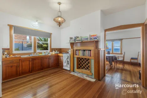 Property photo of 45 Bay Street Parklands TAS 7320