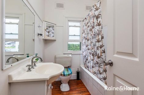 Property photo of 20 Lake Road Wallsend NSW 2287