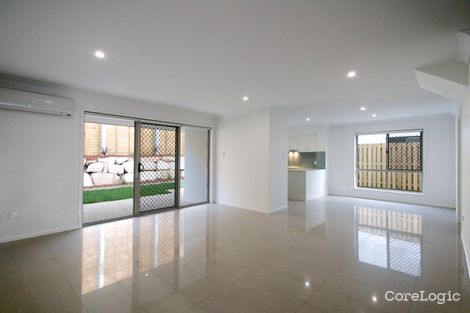 Property photo of 8/30 Girraween Crescent Parkinson QLD 4115