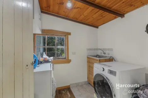 Property photo of 45 Bay Street Parklands TAS 7320