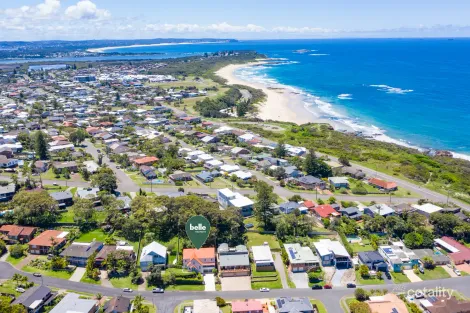 Property photo of 22 Copper Valley Close Caves Beach NSW 2281
