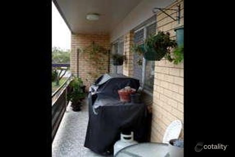 Property photo of 2/220 Cavendish Road Coorparoo QLD 4151