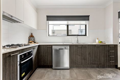 Property photo of 8 Lithgow Way Mooroolbark VIC 3138