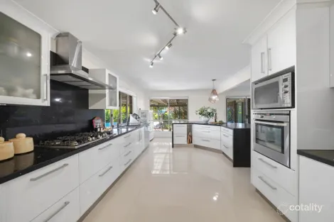 Property photo of 6 Midler Place McDowall QLD 4053