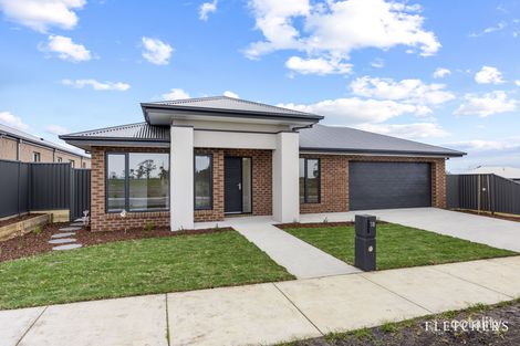 18 Thurling Pde, Lucas, VIC 3350