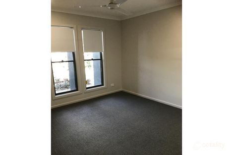 Property photo of 8/30 Taurus Circuit Coomera QLD 4209
