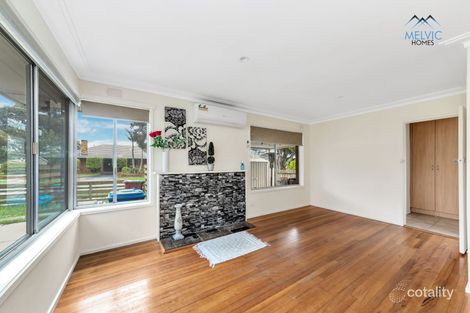 Property photo of 9 Cranbourne Drive Cranbourne VIC 3977