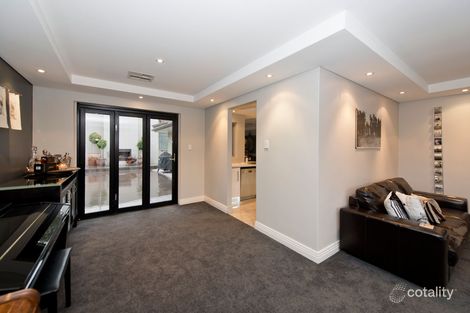 Property photo of 5 Oak Court Happy Valley SA 5159