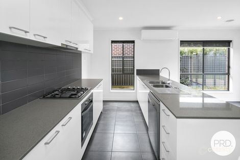Property photo of 16 Ocallaghan Parade Lucas VIC 3350