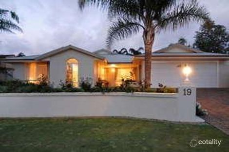 19 Chesters Way, Winthrop, WA 6150