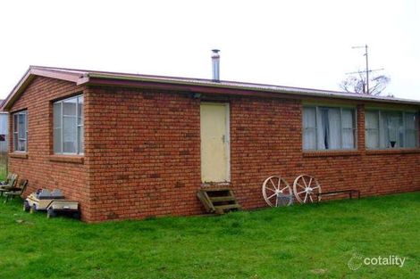 Property photo of 2 Kermode Street Sheffield TAS 7306