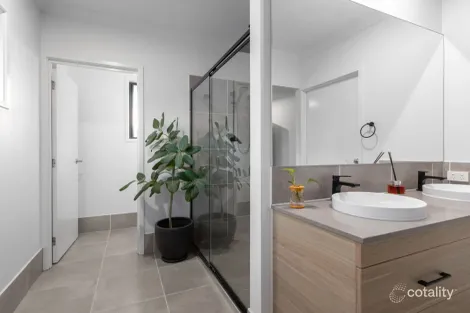 Property photo of 5 Hideaway Place Karalee QLD 4306