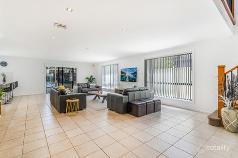 Property photo of 2 Redpa Close West Hoxton NSW 2171