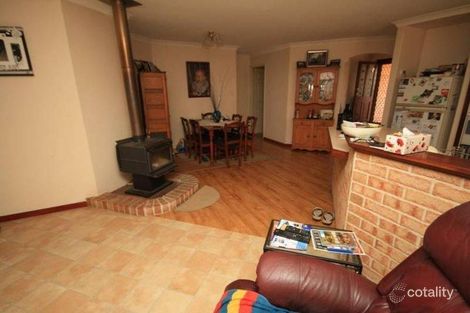 Property photo of 71 Kurrajong Circle Glen Iris WA 6230