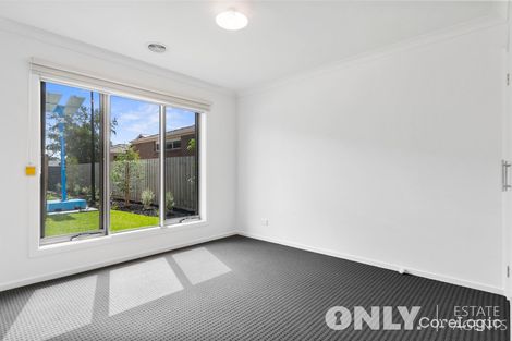 Property photo of 5 Burnden Close Berwick VIC 3806